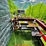 Panoramic Apartment *